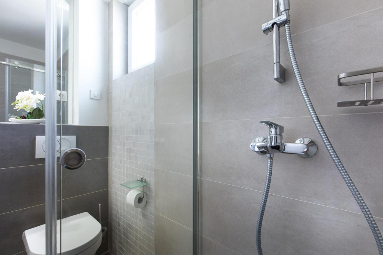 Orfeo Apartment Кърк Екстериор снимка